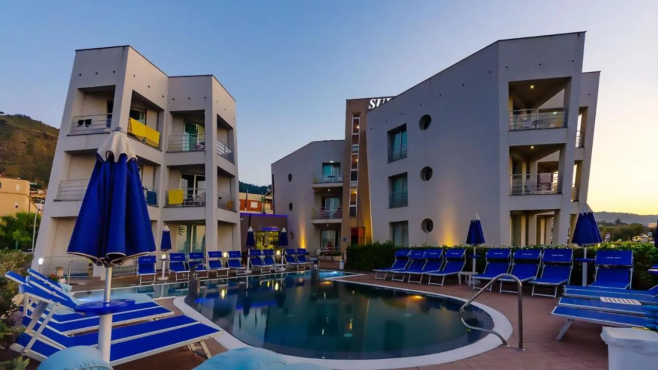 Astro Suite Hotel Cefalu 4*,