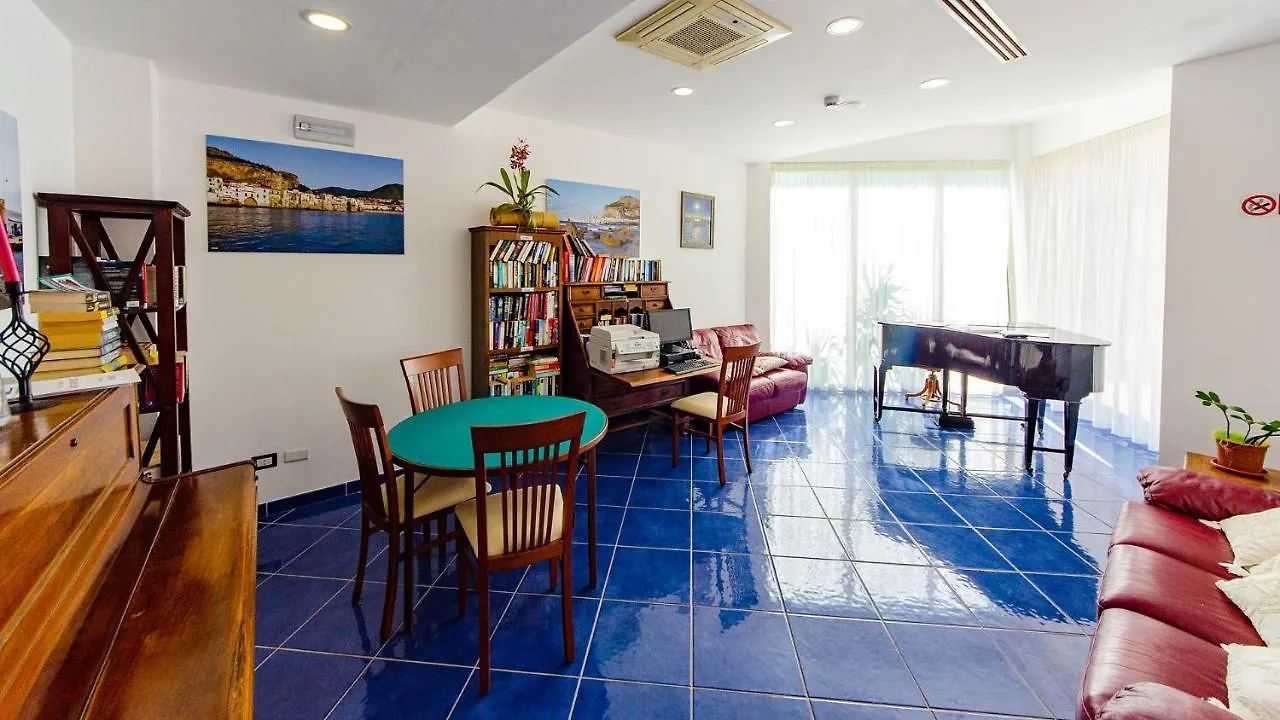 Astro Suite Hotel Cefalu