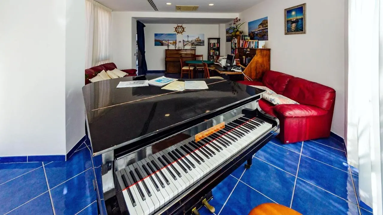 Astro Suite Hotel Cefalu Italy